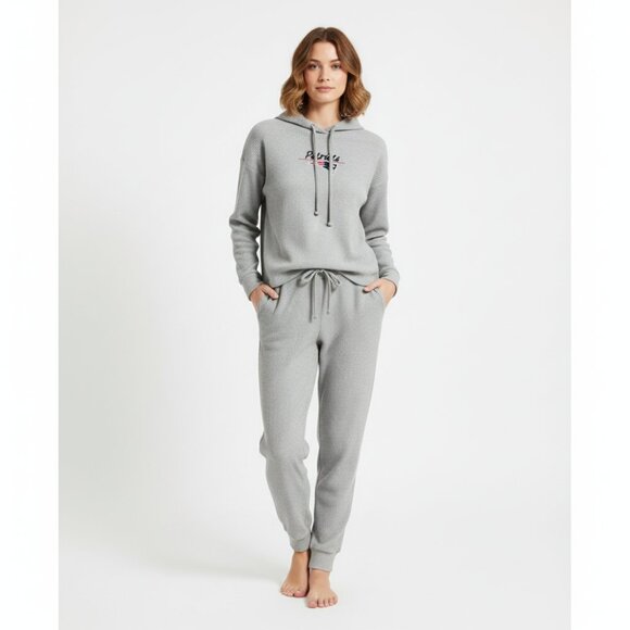 NEW WITH TAGS WEAR by Erin Andrews Women's Patriots Hoodie/Pants Sleep Set - Picture 1 of 8